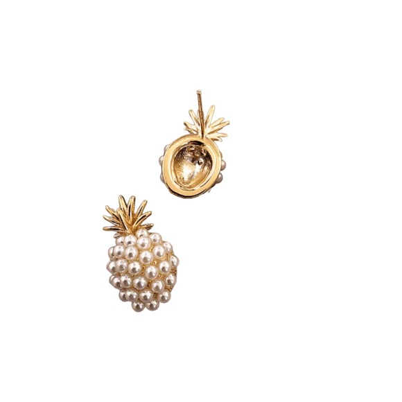 Mini Pearl and Gold Pineapple Stud Earrings - Picture 4 of 5
